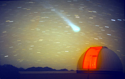 Comet passing through Tekapo sky. Alan Gilmore