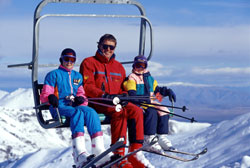 Family skiing at Mt Dobson